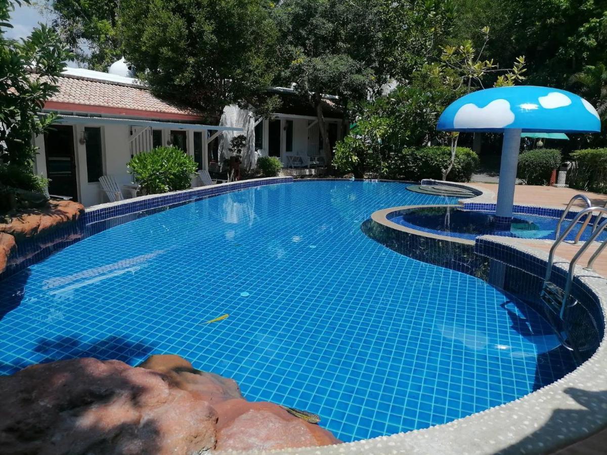 Baanmontra Beach Resort - Bankrut Kültér fotó